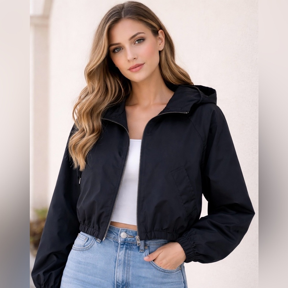 YPB By Abercrombie and Fitch Black Cropped Full Zip Active Hooded Jacket Small